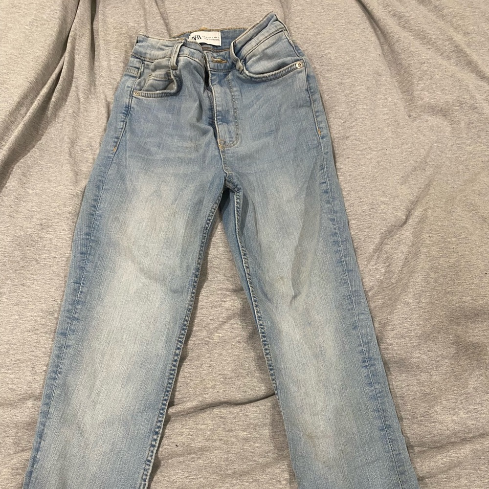 Zara jeans size 2